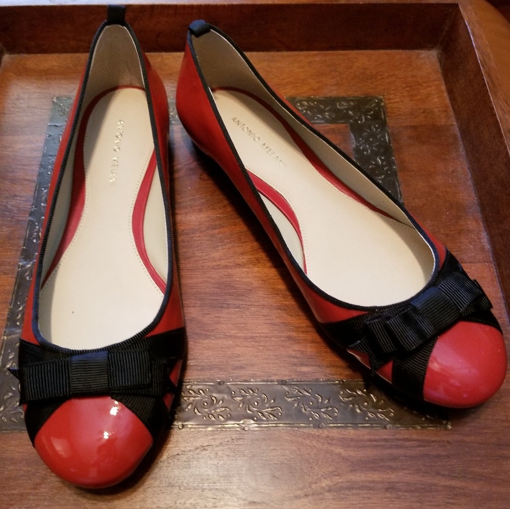 Antonio Melani Crimson and Black Flats